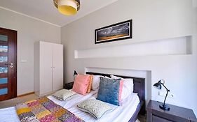 Central Apartments-Gdansk&Sz7-8